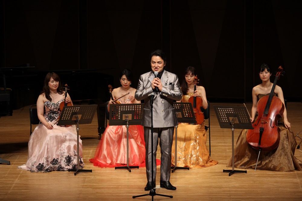 2部は、弦楽四重奏、ピアノ、パーカッション、クラリネットが入ります。